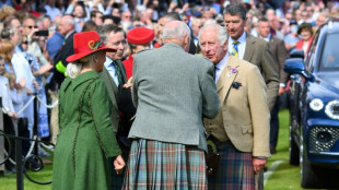 K&ouml;nig Charles III. bei traditionellen Highland Games in Schottland