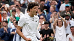 Wimbledon: Shelton agli ottavi, domani sfider&agrave; Sinner