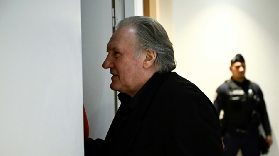 Proc&egrave;s Depardieu: 18 mois avec sursis requis contre l'acteur, son avocat plaide la relaxe