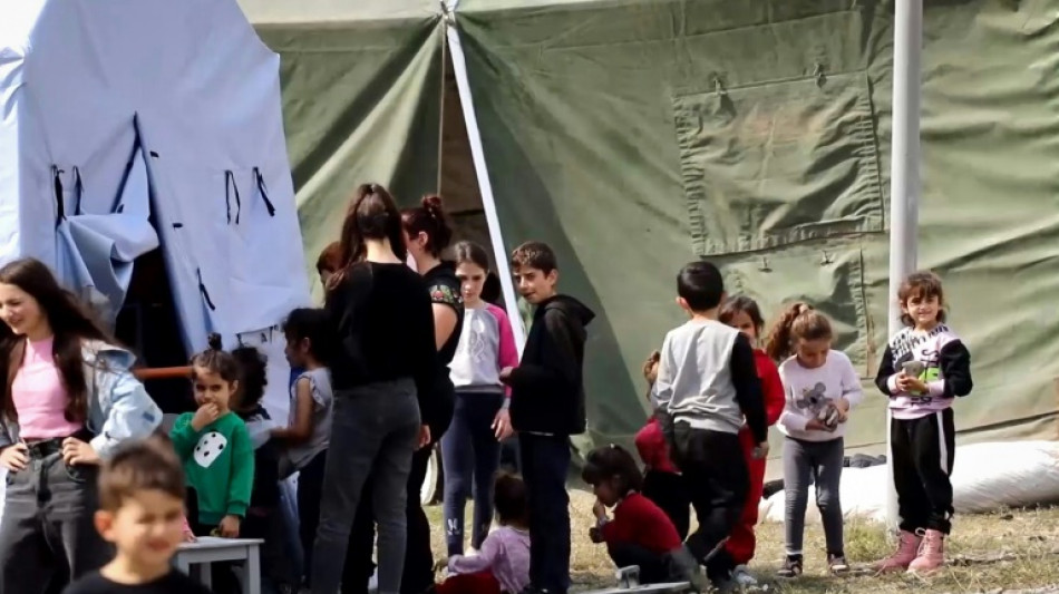 Karabakh rebels negotiate withdrawing their forces
