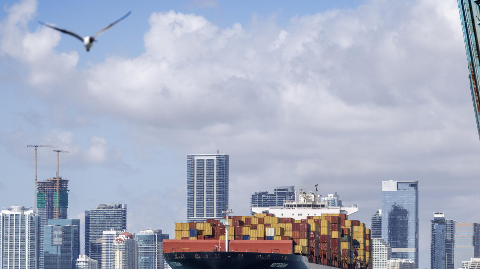 Cala l'interscambio extra-Ue, importazioni (-3,9%), esportazioni (-1,9%)