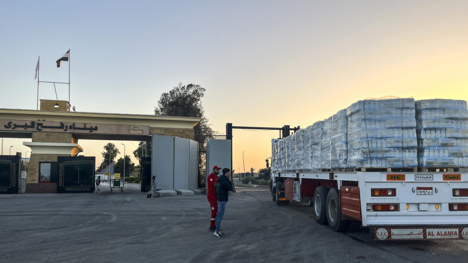 Media, 'Israele smentisce riapertura valico di Rafah la prossima settimana'