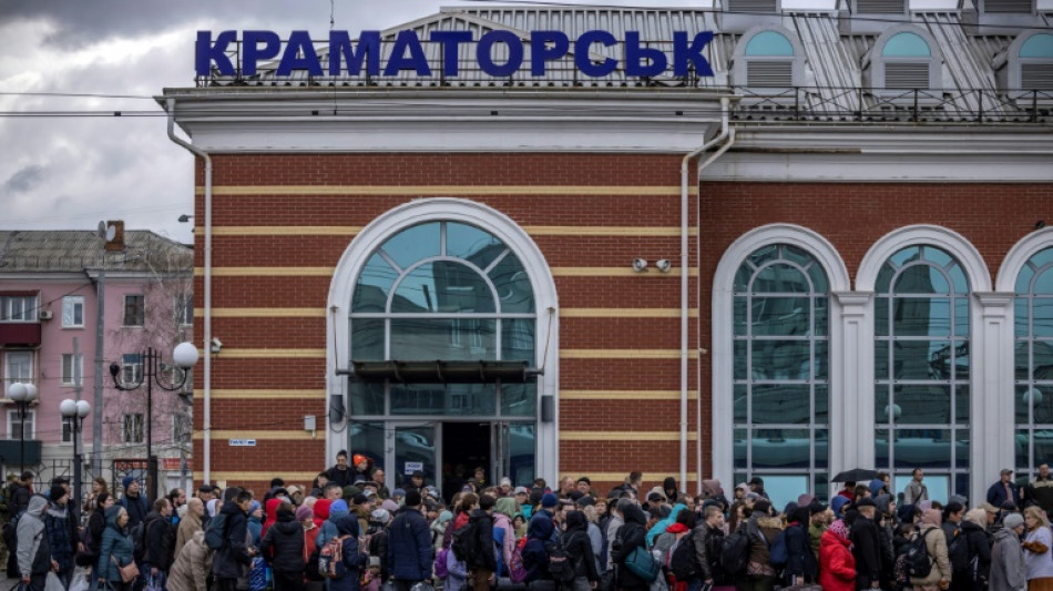 "Algo terrible va a ocurrir aqu&iacute;", teme la poblaci&oacute;n del Este de Ucrania