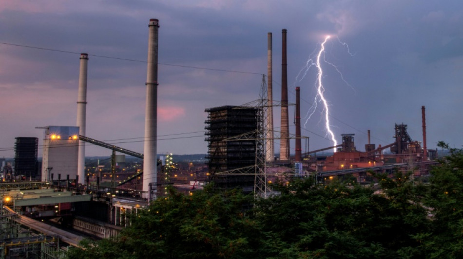 Institutos econ&oacute;micos prev&eacute;n recesi&oacute;n e inflaci&oacute;n al alza en Alemania en 2023