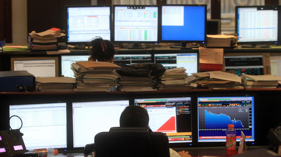 Lo spread Btp-Bund chiude in forte calo a 76,3 punti