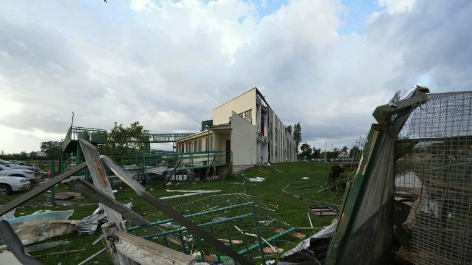 Un tornado deja al menos 70 viviendas da&ntilde;adas en la zona central de Chile