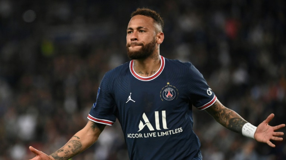 Foot: Neymar veut "rester" au Paris SG malgr&eacute; les rumeurs