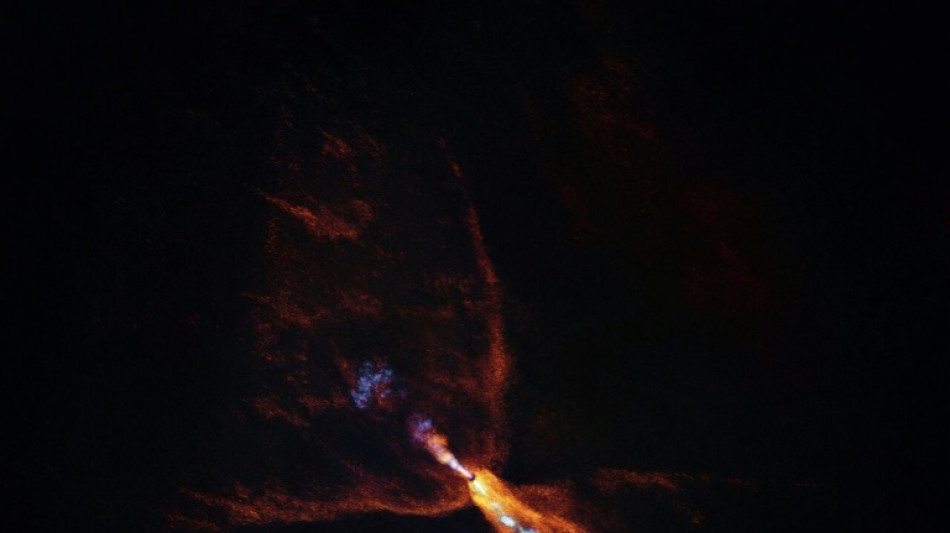 Astrônomos observam o nascimento de um sistema solar