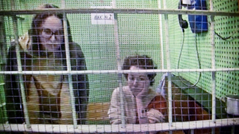 Rusia prolonga la detenci&oacute;n de dos artistas rusas, seg&uacute;n medios
