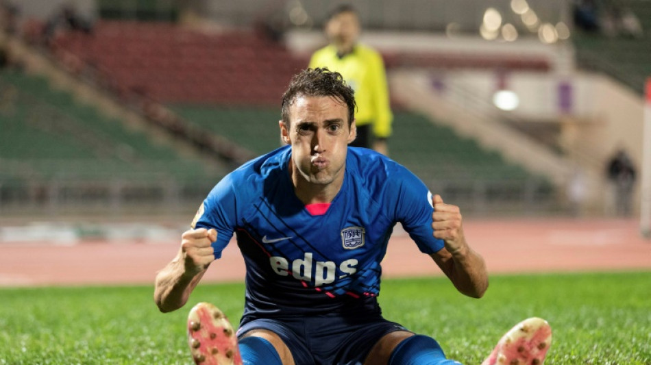 Curtido en Barcelona, un jugador espa&ntilde;ol hace historia en el f&uacute;tbol de Hong Kong
