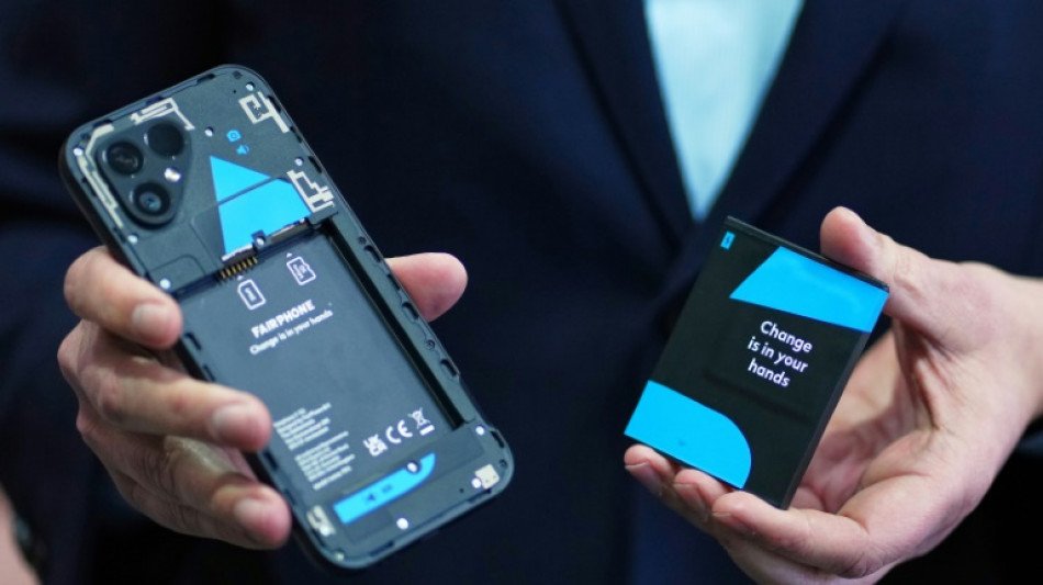 Fairphone: le champion des smartphones "&eacute;colos" &agrave; la conqu&ecirc;te de l'Europe