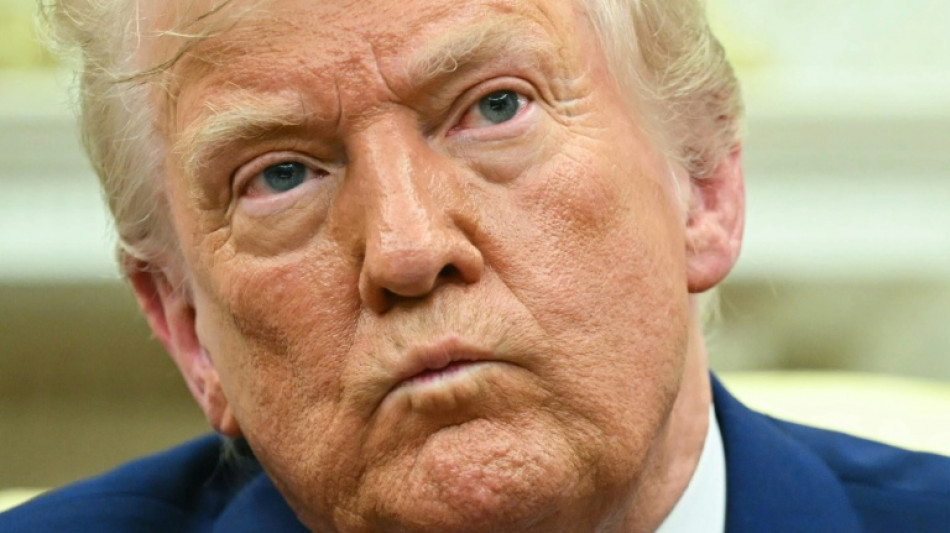 EUA ordenam que imigrantes com permissão de residência temporária deixem o país