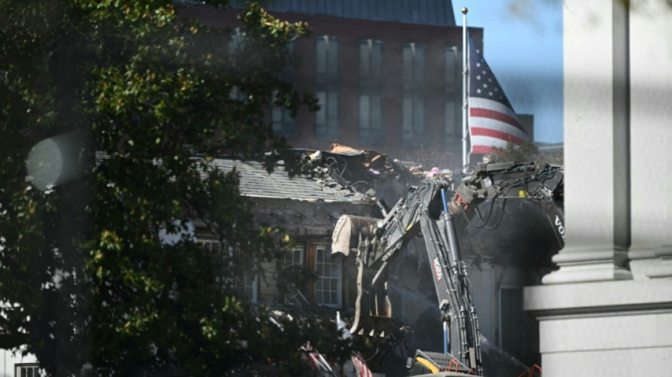 La Casa Blanca despide al comit&eacute; que supervisaba planes de la construcci&oacute;n de Trump en Washington