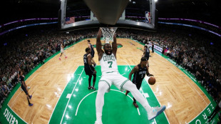 Tatum-less Celtics take hard-fought victory as Cavs, Rockets win