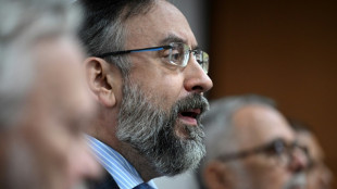 Oposi&ccedil;&atilde;o venezuelana ter&aacute; prim&aacute;rias com voto manual ap&oacute;s descartar apoio da autoridade eleitoral