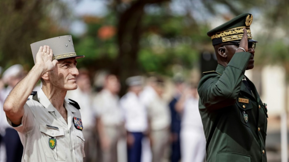 L'arm&eacute;e fran&ccedil;aise quitte le S&eacute;n&eacute;gal, fin de sa pr&eacute;sence permanente en Afrique de l'Ouest et centrale