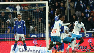 Olympique de Marselha vence na visita ao Strasbourg e assume lideran&ccedil;a da Ligue 1