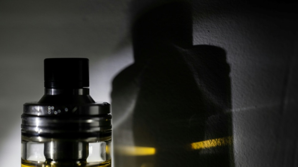 La cigarette &eacute;lectronique progresse chez les lyc&eacute;ens 