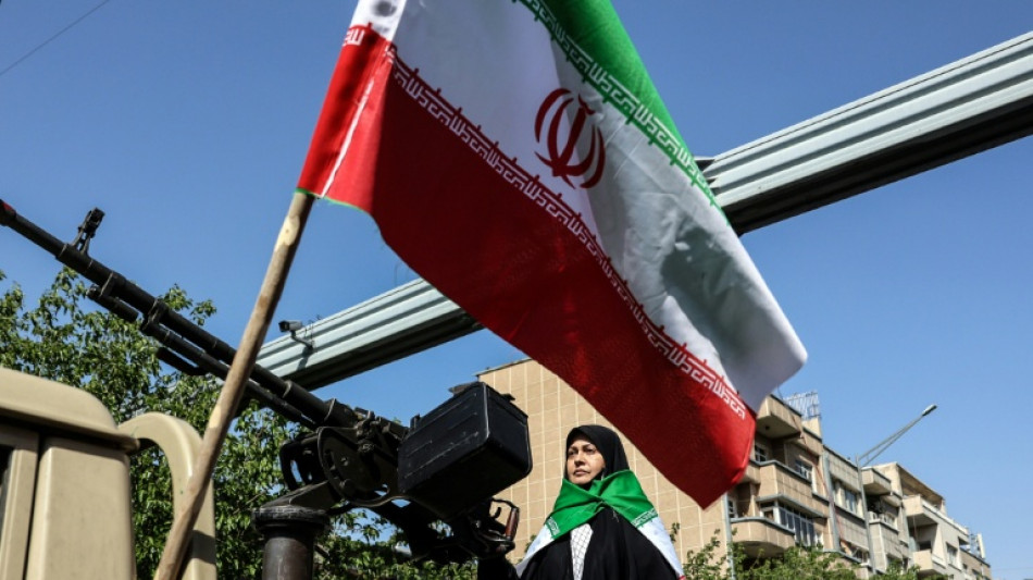 Trump envoie une d&eacute;l&eacute;gation au Pakistan lundi et menace de nouveau l'Iran