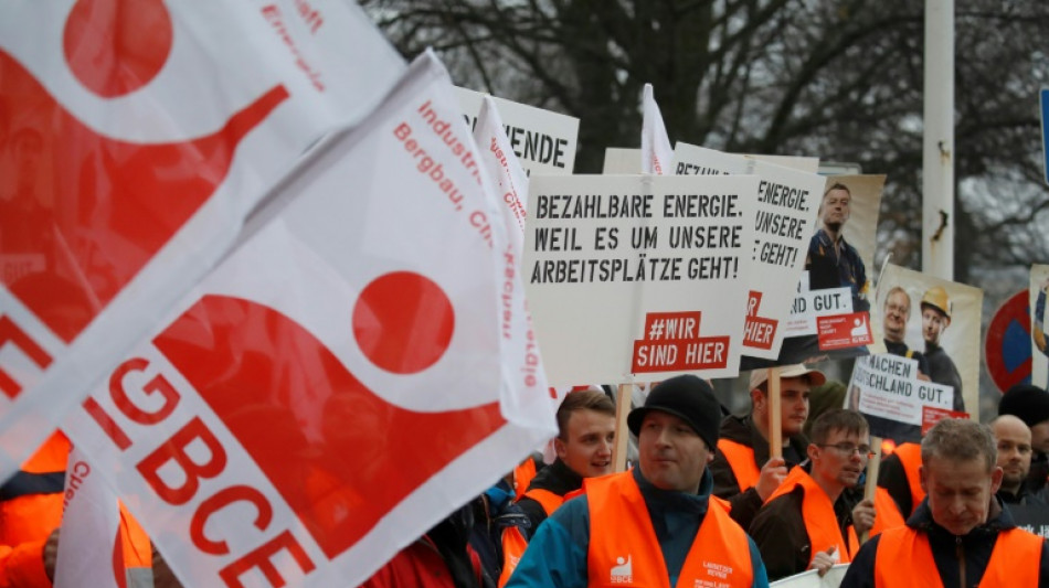Tarifverhandlungen in der Chemie- und Pharmaindustrie starten auf Bundesebene 