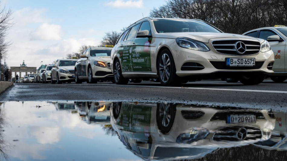 DIHK-Umfrage: Hohe Kosten f&uuml;r Energie und Rohstoffe bleiben gr&ouml;&szlig;tes Gesch&auml;ftsrisiko