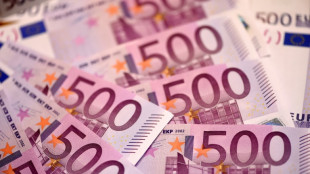 150.000 Euro in bar bei illegalem W&uuml;rfelspiel in K&ouml;lner Caf&eacute; beschlagnahmt