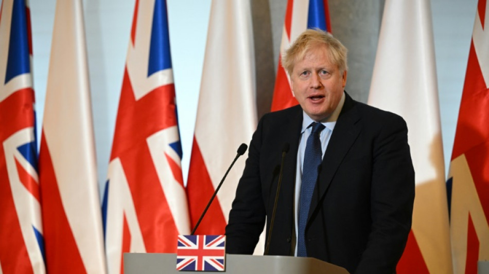 Reino Unido advierte a Putin de m&aacute;s sanciones y responsabilidad por cr&iacute;menes de guerra en Ucrania