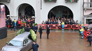 L'addio di Alba a Franca Maria Ferrero, lungo applauso all'arrivo in Duomo