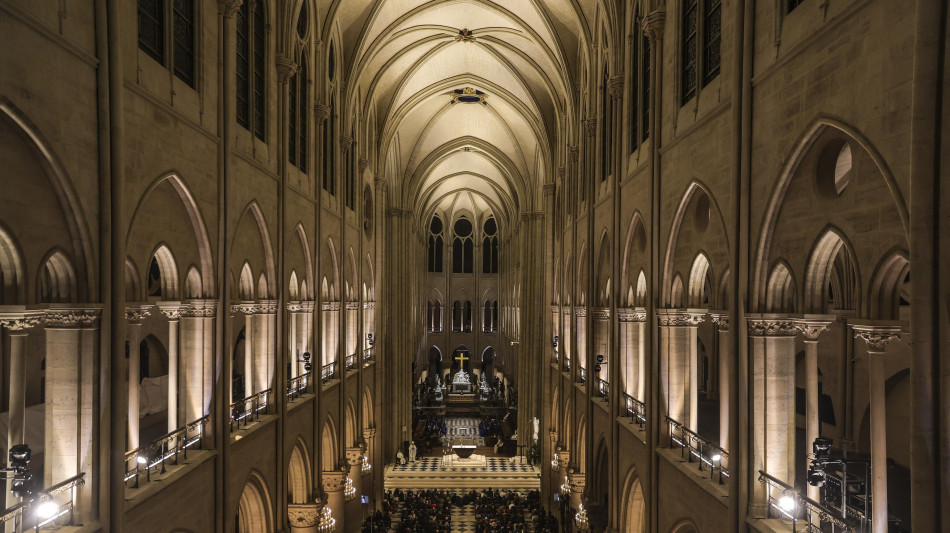 Venerdì messa solenne a Notre-Dame per papa Francesco