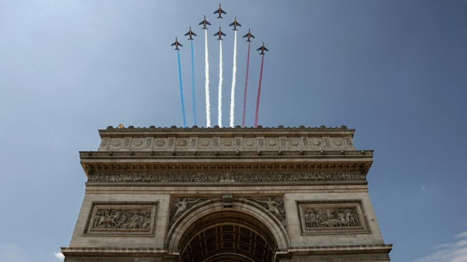 Défilé du 14-Juillet: neuf minutes pour un ballet aérien millimétré