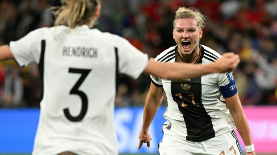 Ruthless Germany hit six, Italy down Argentina late on at World Cup
