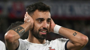 Portugal vence em sua visita &agrave; Eslov&aacute;quia e fica perto da vaga na Euro-2024