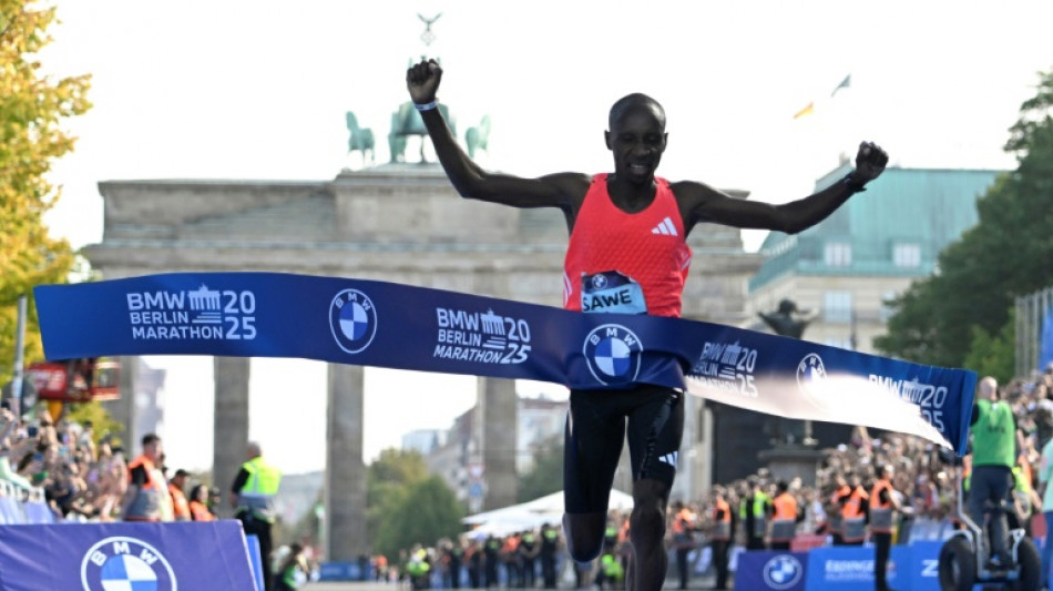 Kenyan duo Sawe and Wanjiru triumph at Berlin Marathon