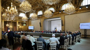 Nouvelle-Cal&eacute;donie: ind&eacute;pendantistes et non ind&eacute;pendantistes signent un accord "historique"