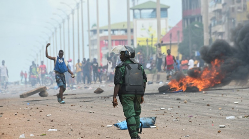 Guin&eacute;e: des manifestations contre la junte paralysent Conakry, un mort selon les organisateurs
