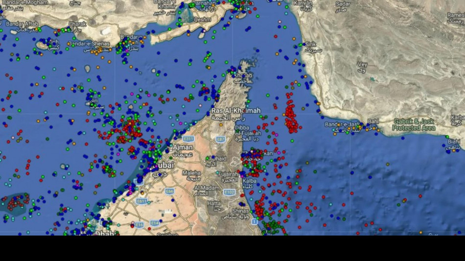 Petrolio ancora in calo, Brent a 84 dollari al barile