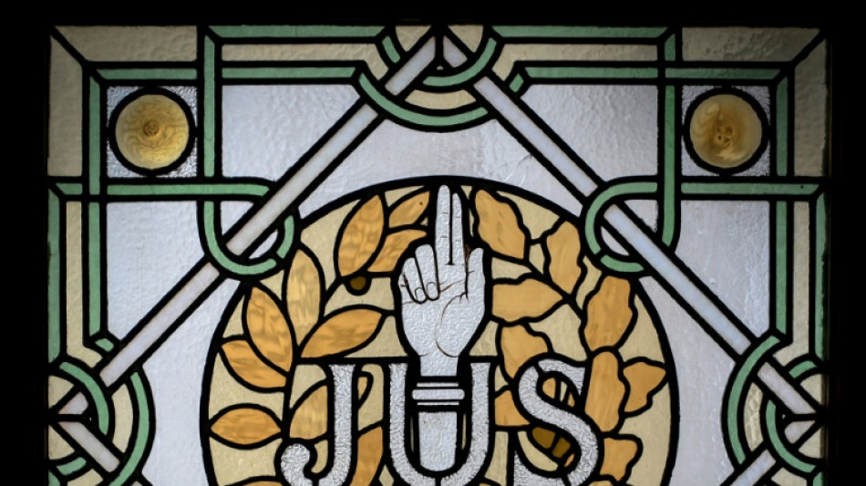 Tr&ecirc;s homens s&atilde;o condenados na Fran&ccedil;a por assassinato ligado a bitcoins