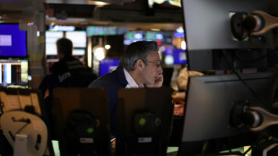 Wall Street dispers&eacute;e, entre r&eacute;sultats d'entreprises mitig&eacute;s et incertitudes commerciales