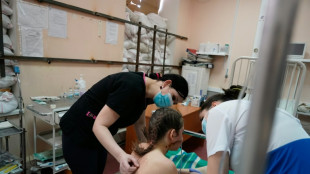 A l'h&ocirc;pital de Zaporojie, des enfants &eacute;vacu&eacute;s de la r&eacute;gion de Marioupol luttent pour leur survie