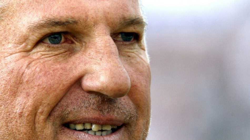 Botham auctions off 1981 Ashes mementoes 