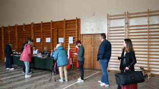 Polish presidential election rivals neck and neck