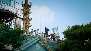 El banco central chino recorta intereses para estimular la econom&iacute;a