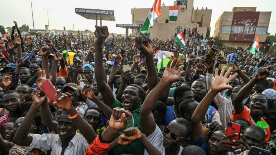 Thousands rally in Niger seeking withdrawal of French troops 