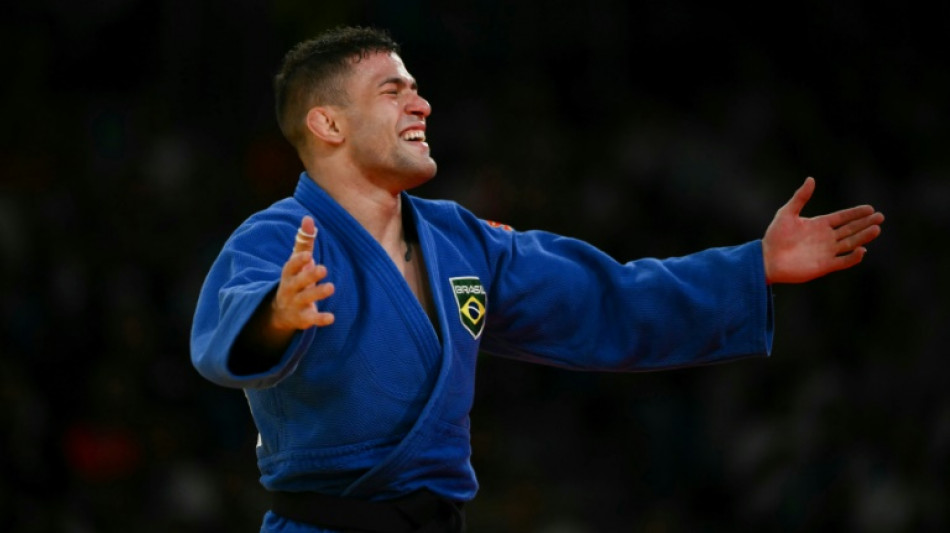 Willian Lima &eacute; prata no jud&ocirc; e fatura primeira medalha do Brasil em Paris