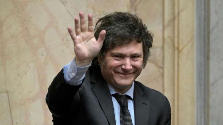 Milei promete 'choque' econ&ocirc;mico ao assumir presid&ecirc;ncia da Argentina