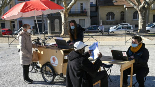 Larmes, col&egrave;re, "d&eacute;fiance d&eacute;mocratique", des Fran&ccedil;ais face &agrave; la fracture num&eacute;rique