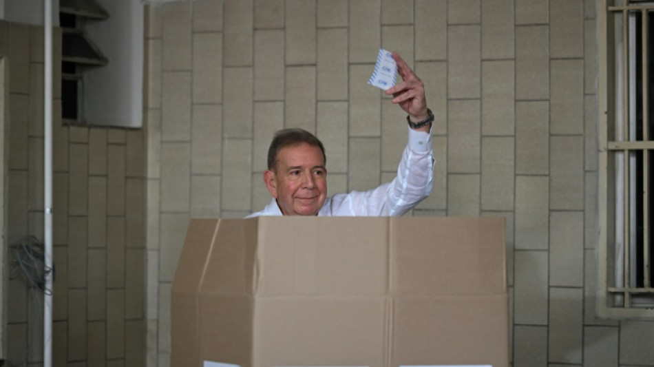 EUA, UE e nove pa&iacute;ses latino-americanos rejeitam mandado de pris&atilde;o contra opositor na Venezuela