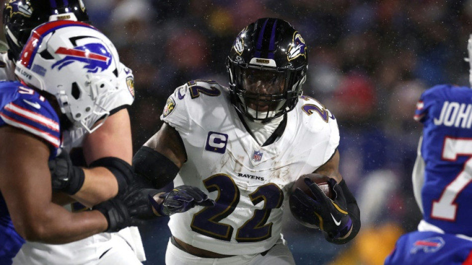Henry agrees record $30 million extension with Ravens