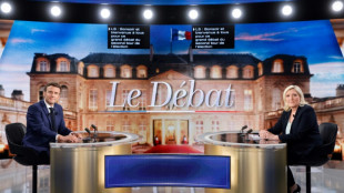 Pr&eacute;sidentielle: Macron, Le Pen misent sur la proximit&eacute; apr&egrave;s le d&eacute;bat
