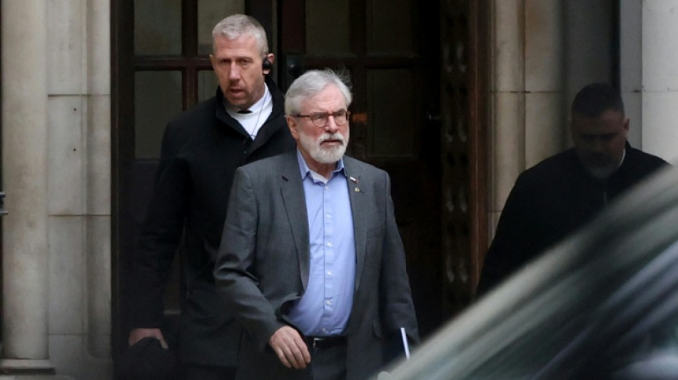 El exl&iacute;der del Sinn F&eacute;in, Gerry Adams, niega en un juicio haber pertenecido al IRA